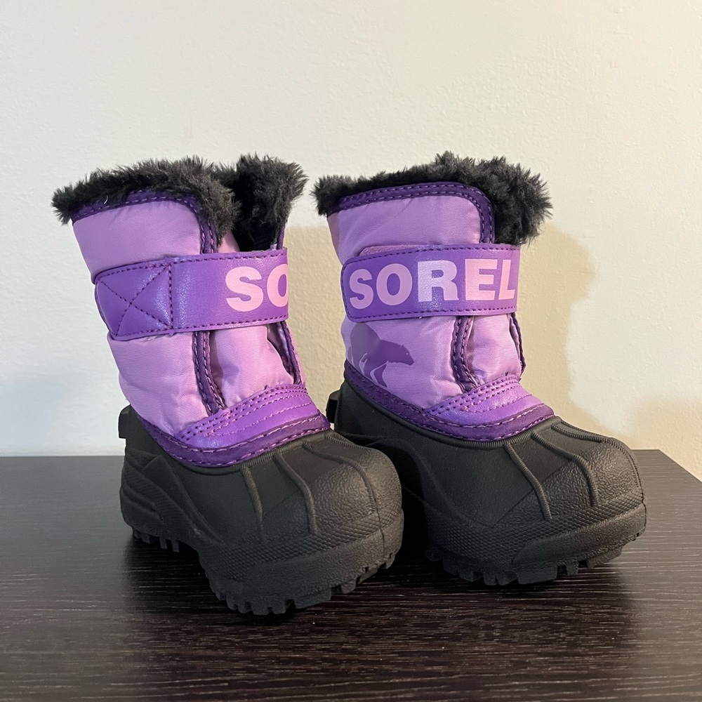 NIB Sorel Purple and Black Winter Boots